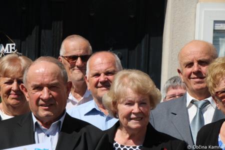 Slavnostna podelitev priznanj in cvetja diamantnim in zlatim parom (40)